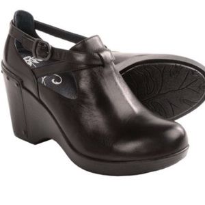 Black dansko maryjane